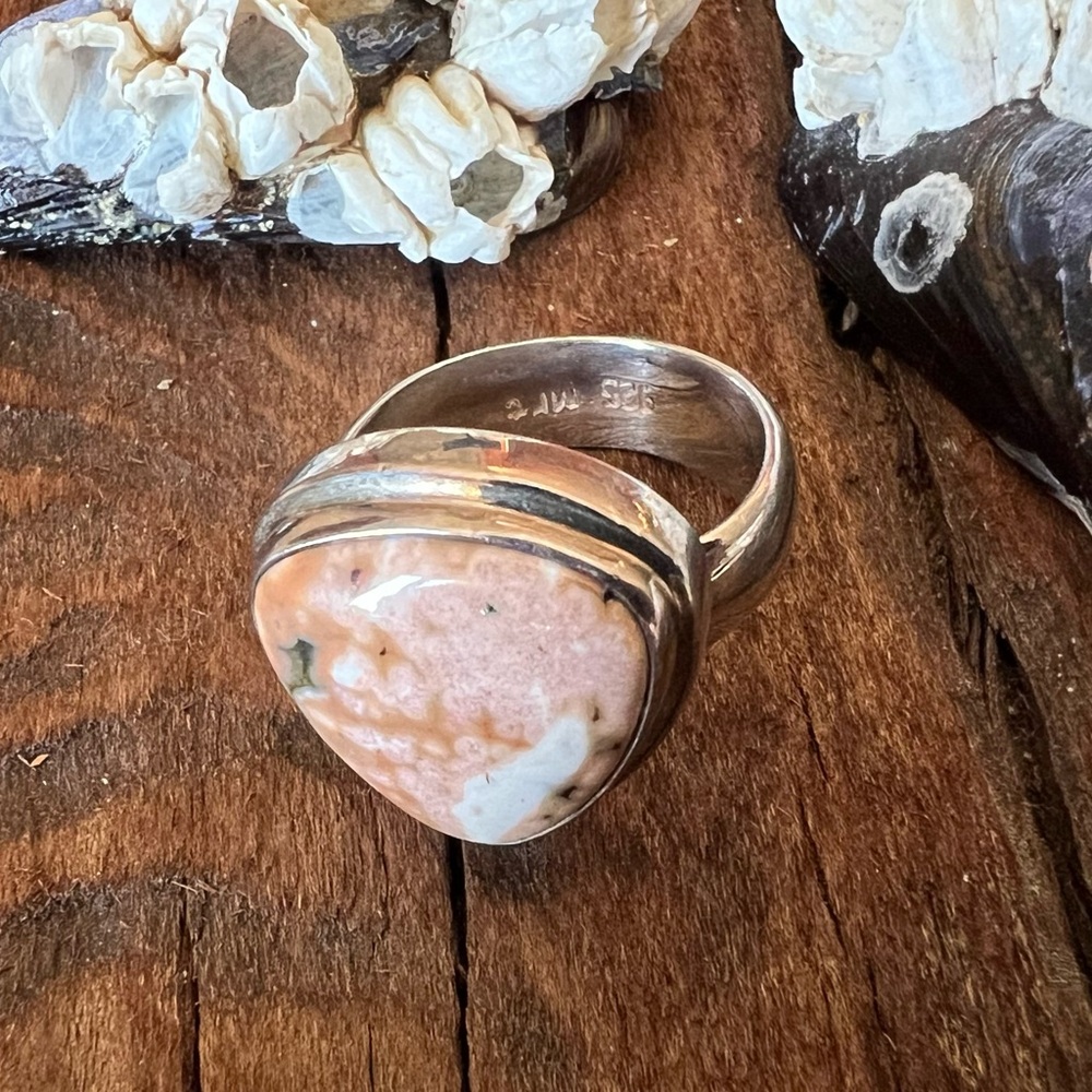MRT NWT Sterling Ring Triangle Pink Opal Silver Tear Drop Large Dome Pink Beige